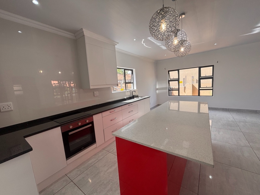 3 Bedroom Property for Sale in Wilkoppies North West